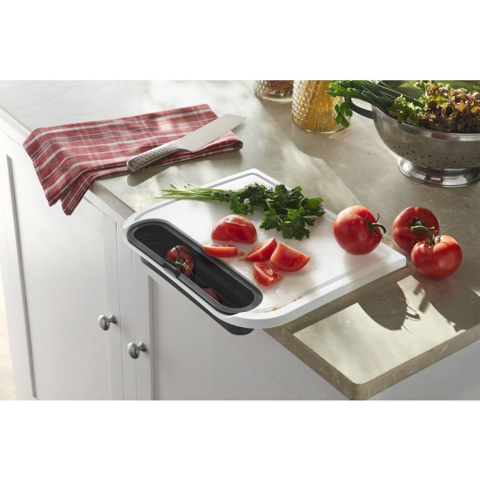 Weber Traveler Cut & Catch Cutting Board 7032