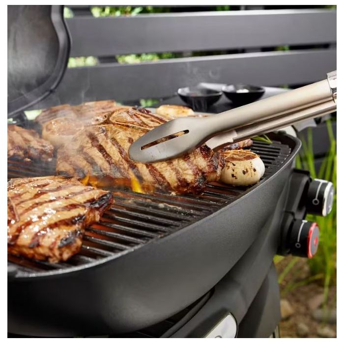 Weber Q3200N+ Gas Barbecue with Premium Cart 1501127