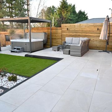 Burlingstone White 900mm x 600mm x 20mm Porcelain Paving