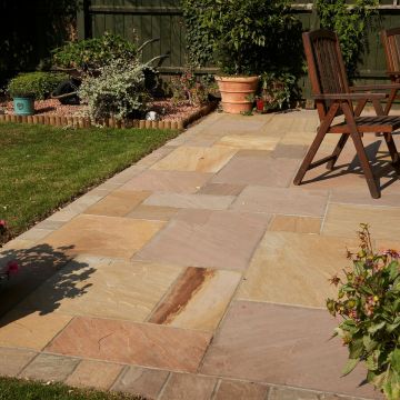Rippon Buff 22mm Riven Sandstone Natural Stone Paving